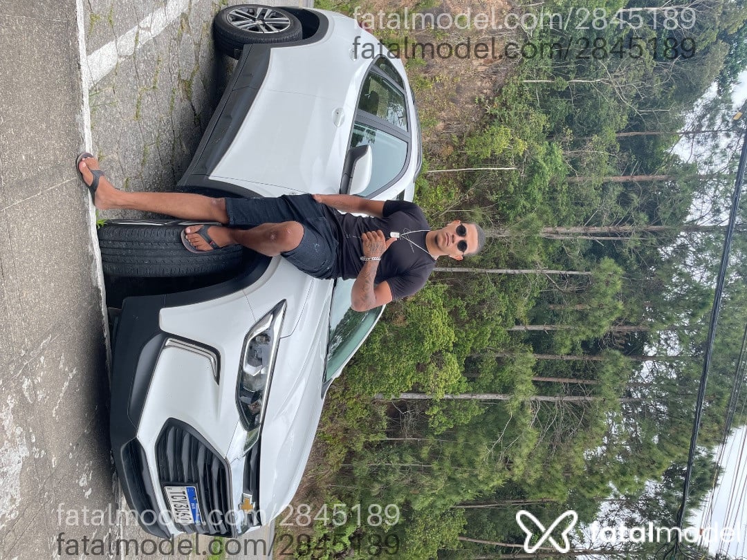 Acompanhante homem morena (o) de olhos castanhos em Florianópolis - Diego Reis