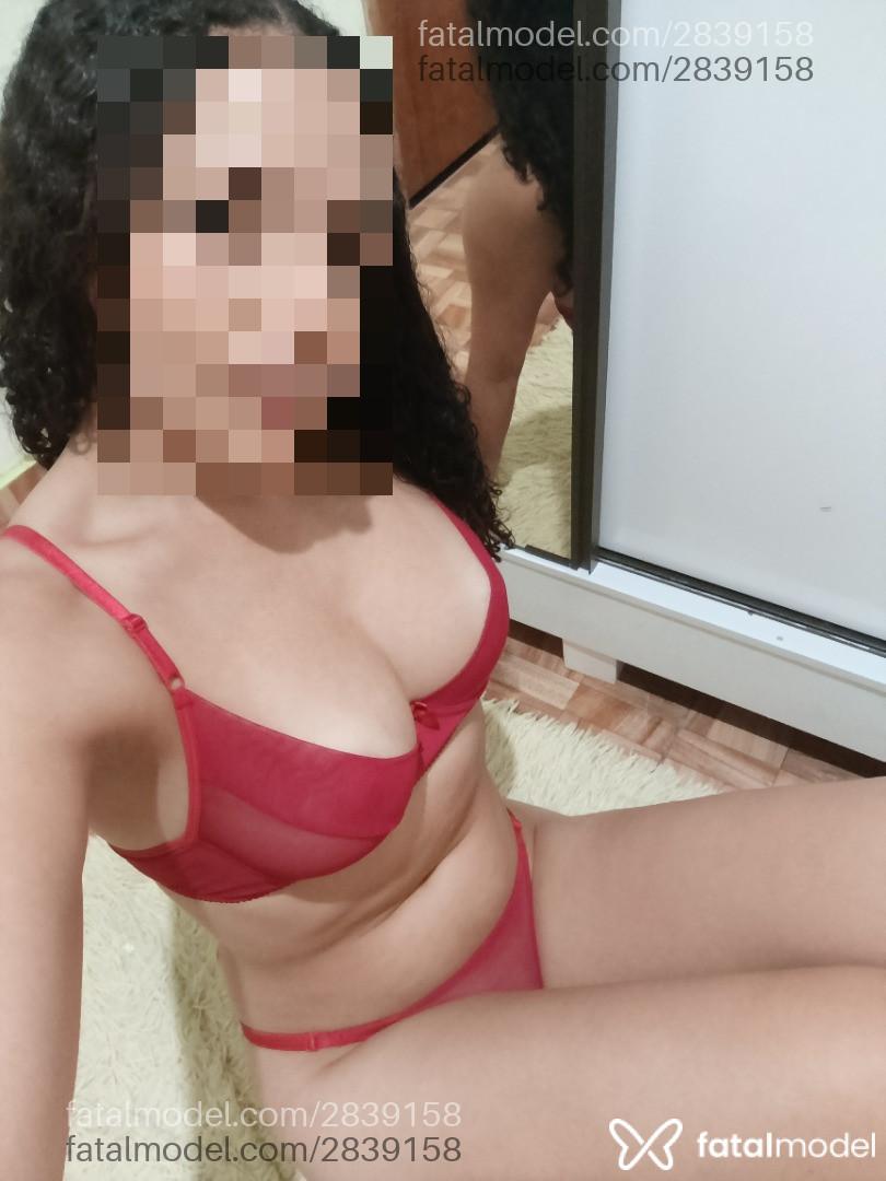Acompanhante mulher morena (o) de olhos castanhos em Mantena Acompanhante mulher morena (o) de olhos castanhos em Mantena - Isis