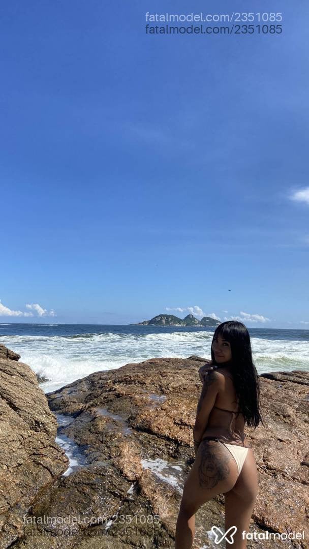 Acompanhante mulher morena (o) de olhos castanhos - Kimberly Acompanhante mulher morena (o) de olhos castanhos - Kimberly