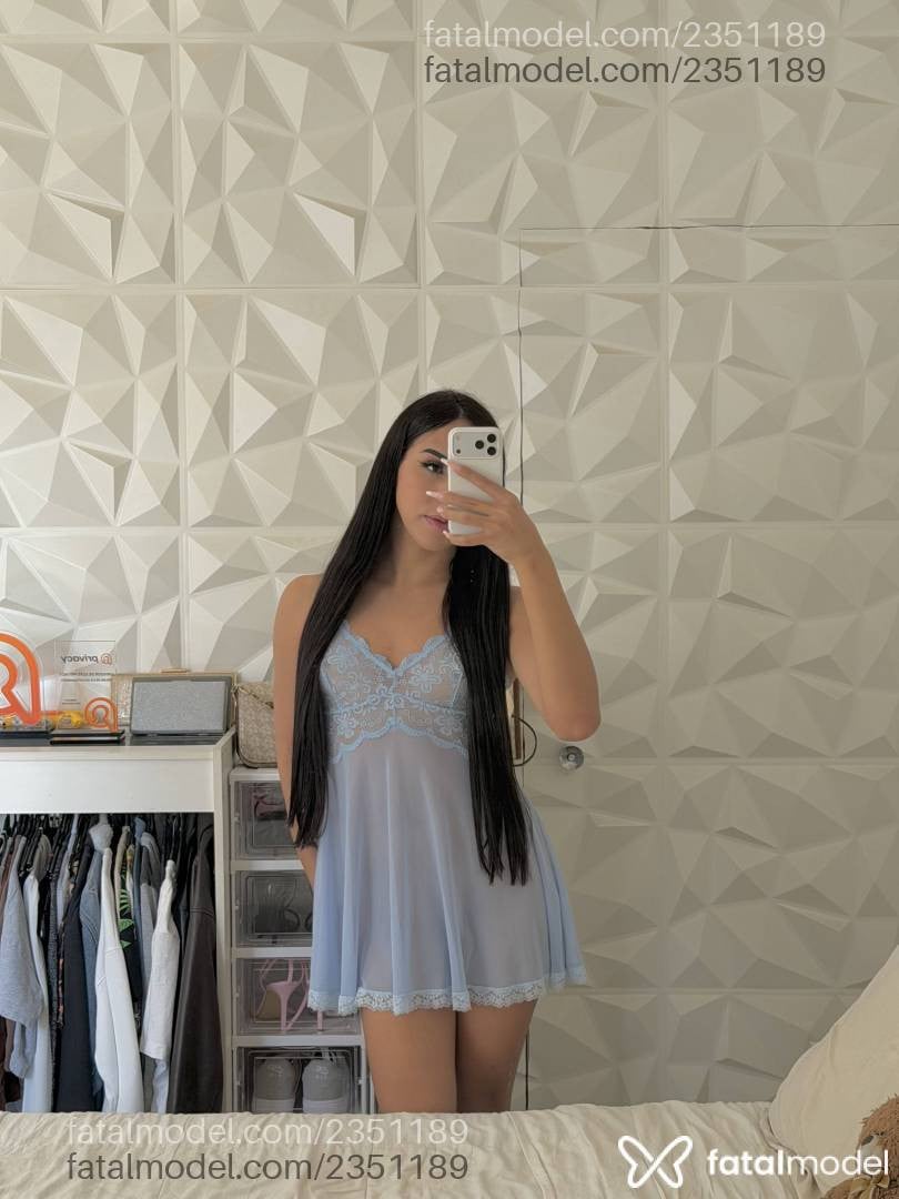 Acompanhante mulher trans com cabelo castanho de olhos castanhos em Virtual - Marina Steele