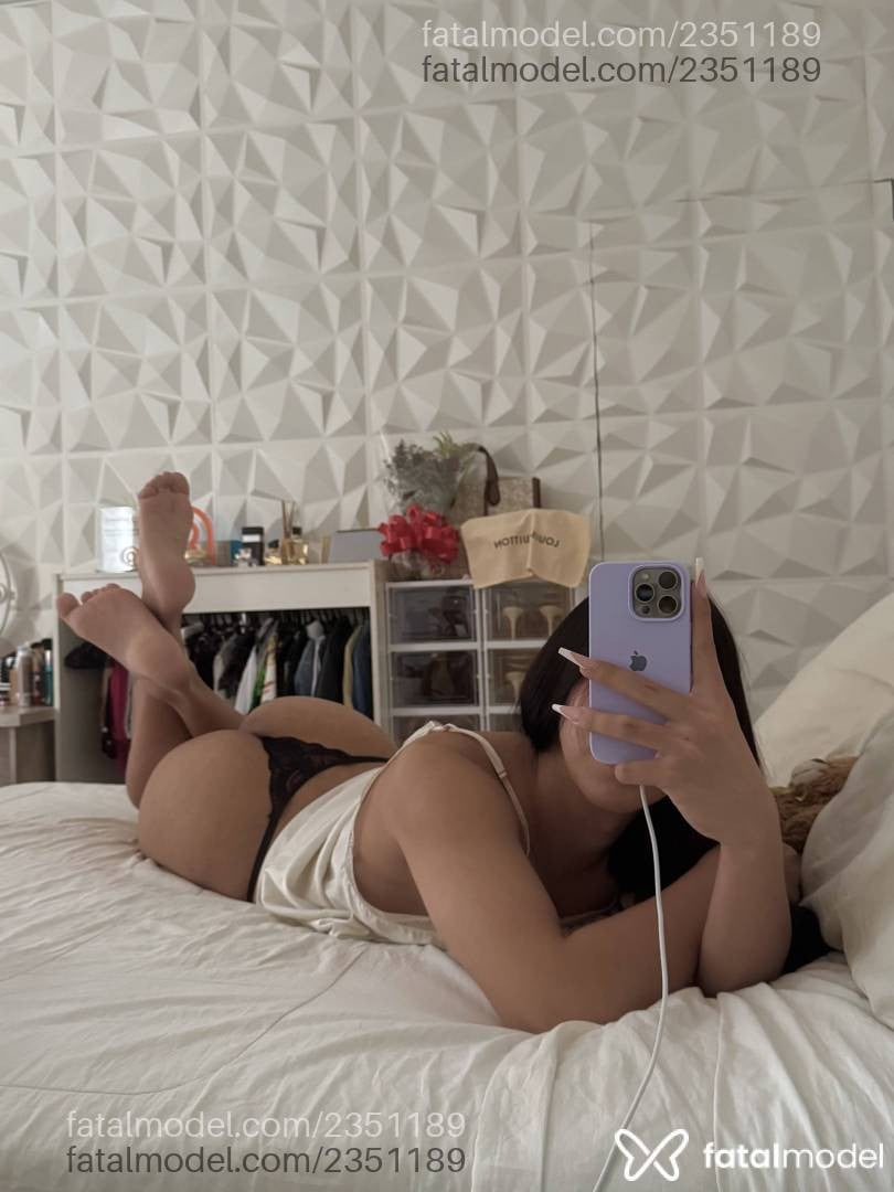 Acompanhante mulher trans com cabelo castanho de olhos castanhos em Virtual - Marina Steele