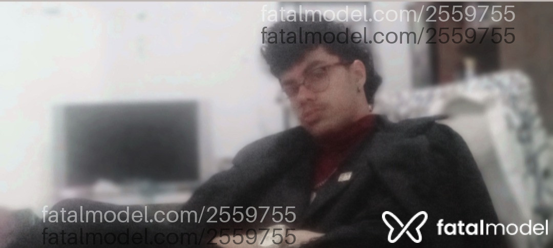 Acompanhante homem com cabelo castanho de olhos castanhos em Virtual - Yan Eduardo