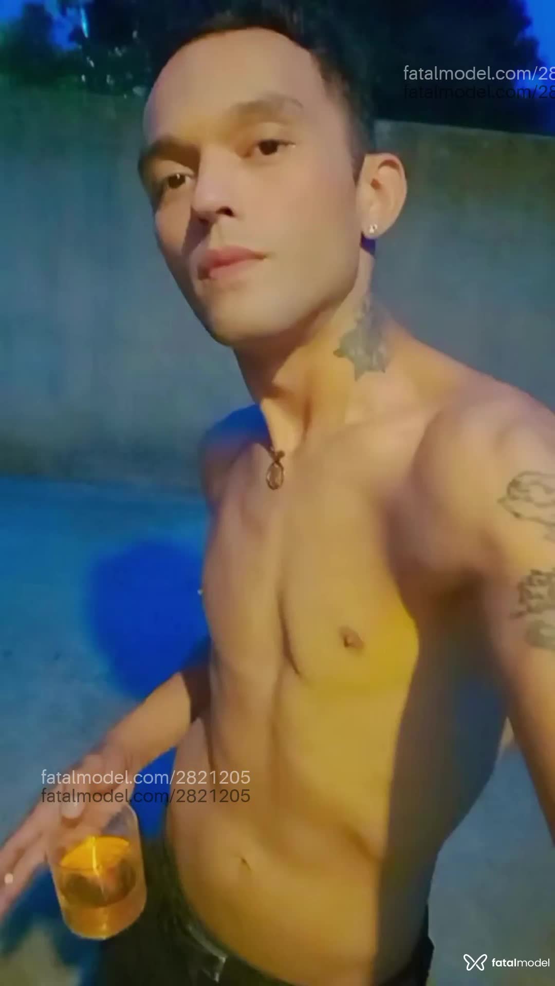Acompanhante homem com cabelo castanho de olhos castanhos em Goiânia - Devid