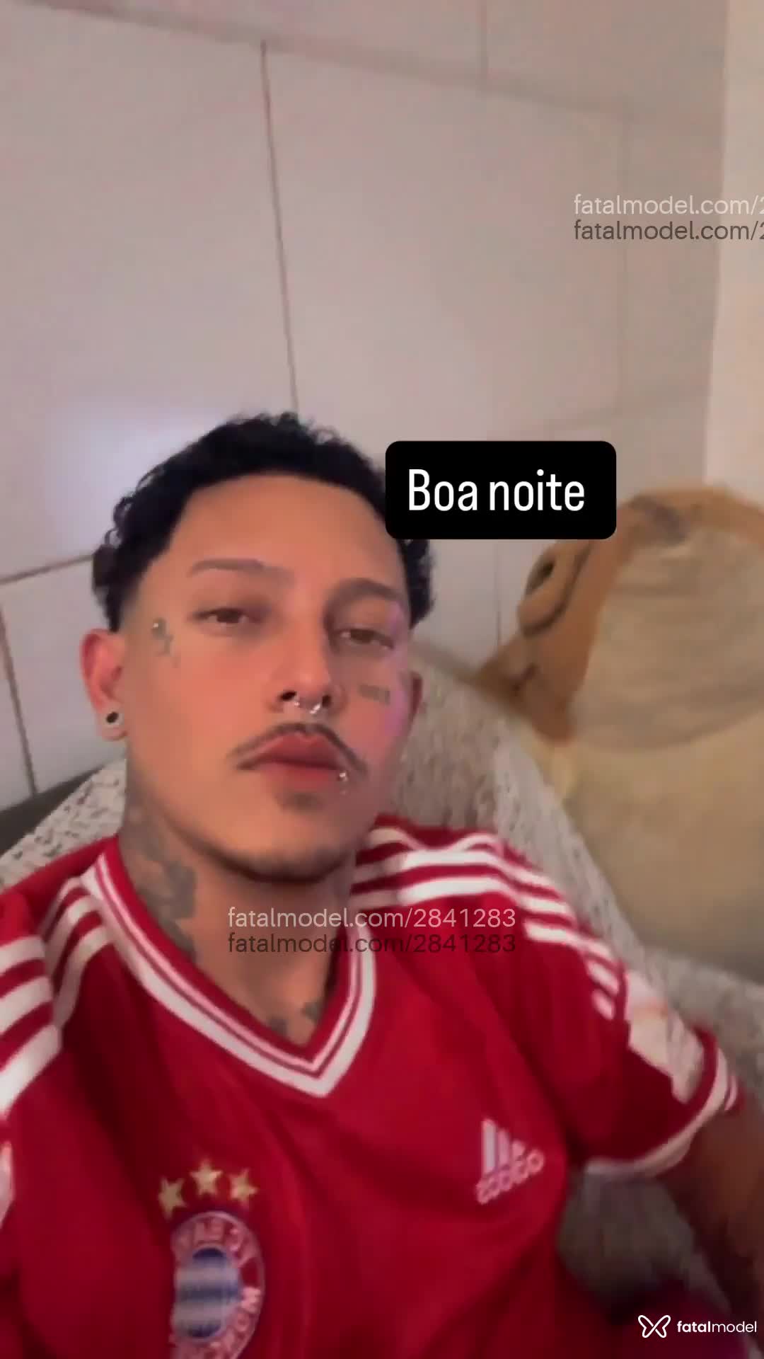 Acompanhante homem morena (o) de olhos castanhos em Rio de Janeiro Acompanhante homem morena (o) de olhos castanhos em Rio de Janeiro - Bryan