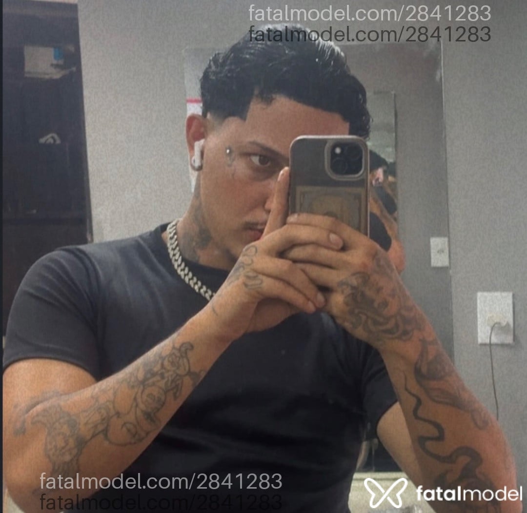 Acompanhante homem morena (o) de olhos castanhos em Rio de Janeiro Acompanhante homem morena (o) de olhos castanhos em Rio de Janeiro - Bryan