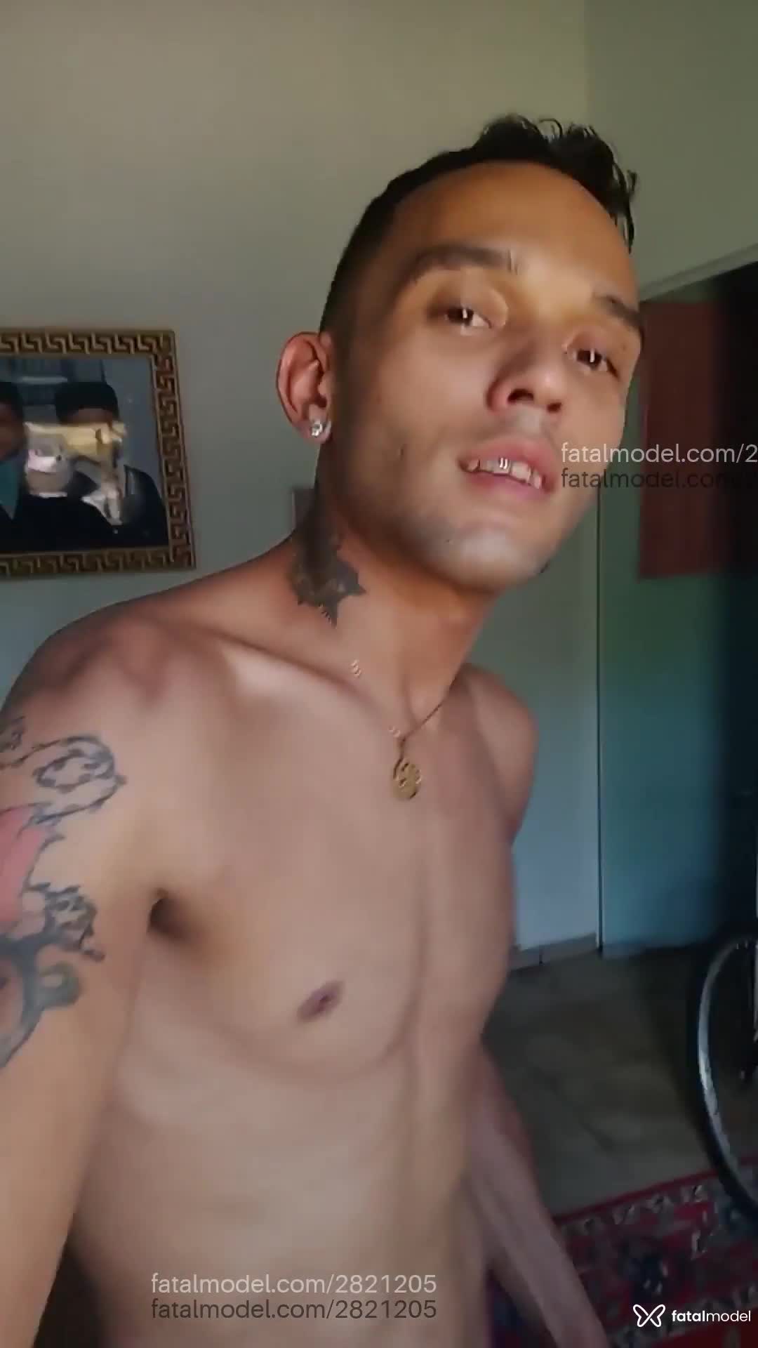Acompanhante homem com cabelo castanho de olhos castanhos em Goiânia - Devid
