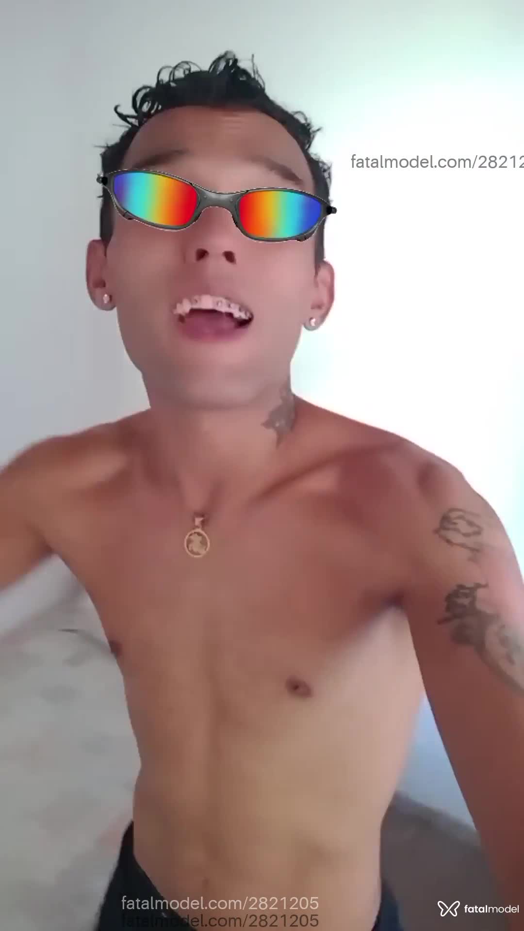 Acompanhante homem com cabelo castanho de olhos castanhos em Goiânia - Devid