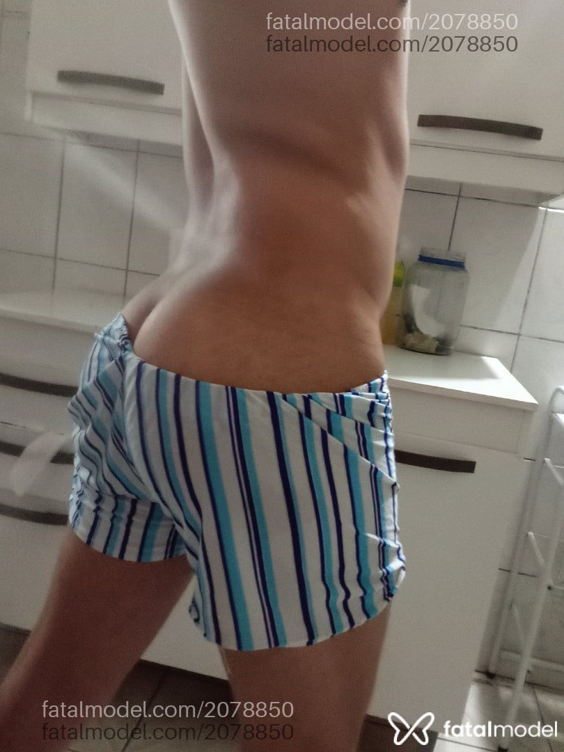 Acompanhante homem com cabelo castanho de olhos pretos em Belo Horizonte - Peu Peu
