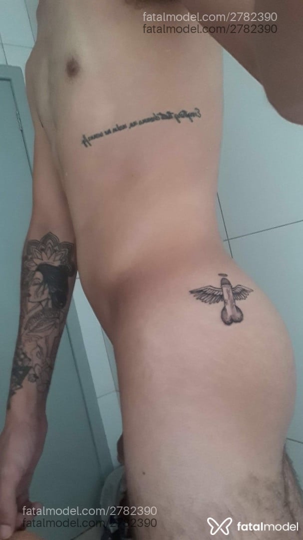 Acompanhante homem com cabelo castanho de olhos castanhos em Ji-Paraná - Pietro
