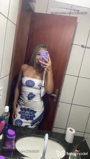 Acompanhante mulher loira (o) de olhos pretos em Sete Lagoas - Lua Santos