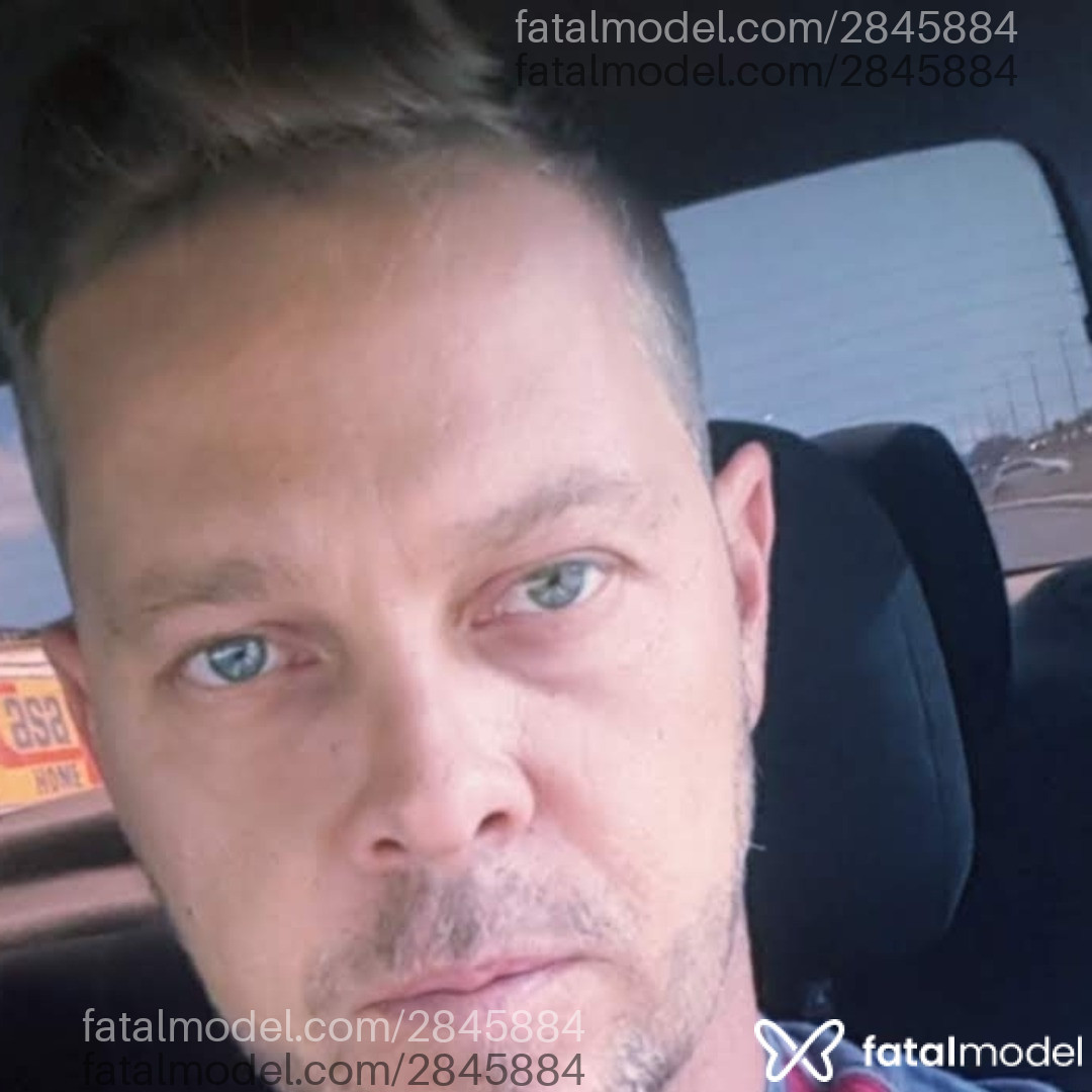 Acompanhante homem loira (o) de olhos azuis em Caldas Novas - Loirovip