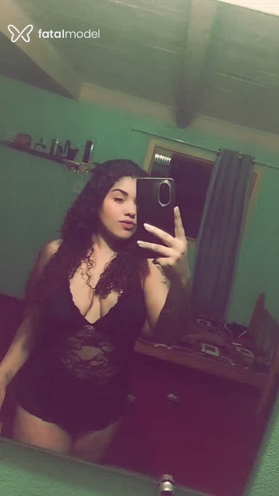 Acompanhante mulher ruiva (o) de olhos castanhos - Valentina Alencar