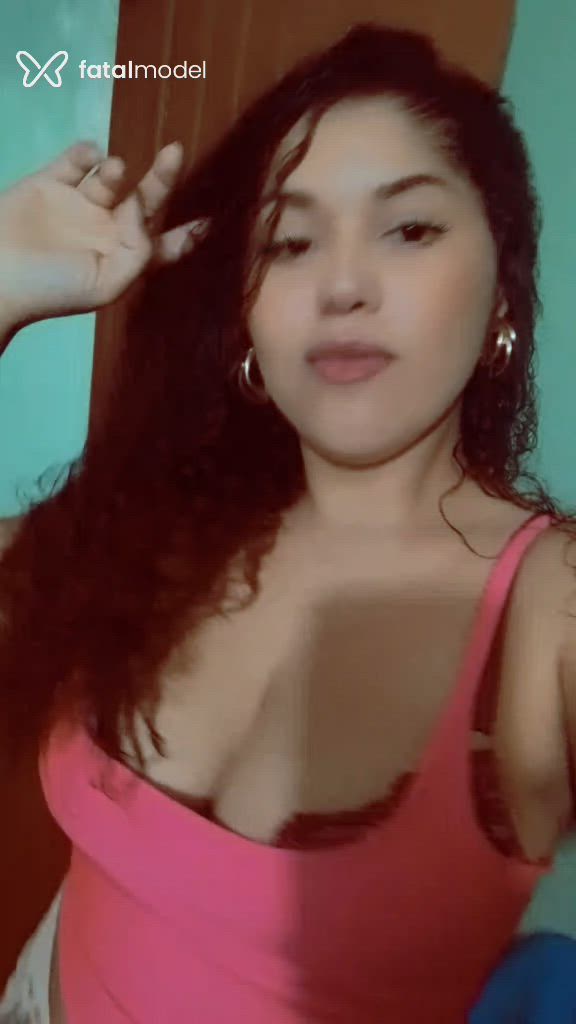 Acompanhante mulher ruiva (o) de olhos castanhos - Valentina Alencar