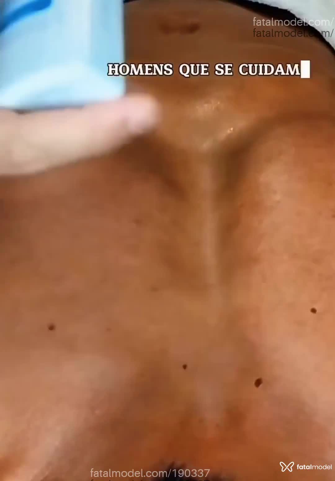 Acompanhante homem com cabelo castanho de olhos castanhos em Castanhal Acompanhante homem com cabelo castanho de olhos castanhos em Castanhal - HUGO RAFAEL