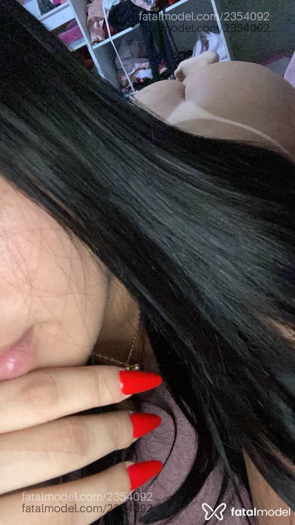 Acompanhante mulher morena (o) de olhos castanhos - Mellisa Acompanhante mulher morena (o) de olhos castanhos - Mellisa