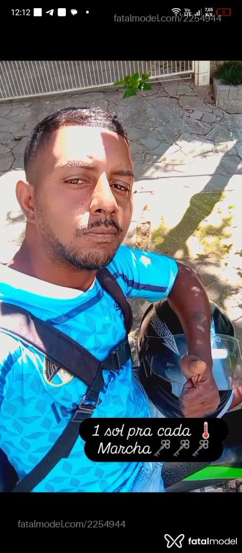 Acompanhante homem morena (o) de olhos castanhos em Porto Alegre - Motoboysafado