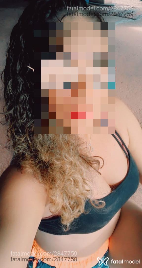 Acompanhante mulher com cabelo castanho de olhos mel em Camocim Acompanhante mulher com cabelo castanho de olhos mel em Camocim - Elyzy