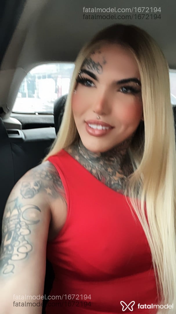Acompanhante mulher trans loira (o) de olhos castanhos em Virtual - Scarlet