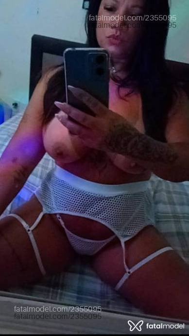 Acompanhante mulher morena (o) de olhos pretos - Sabrina Silva