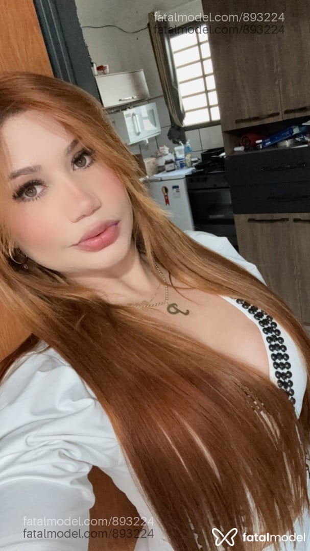 Acompanhante mulher loira (o) de olhos verdes em Corumbá - Letícia mirela