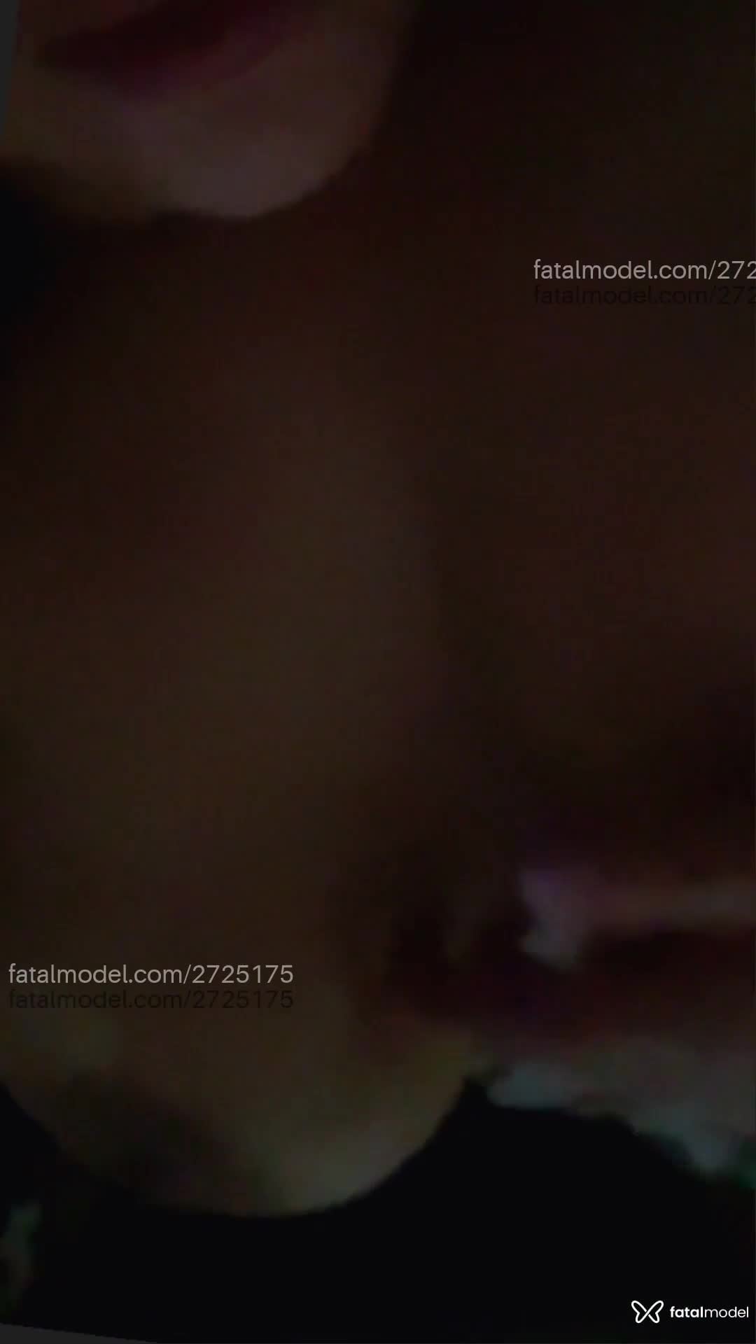 Acompanhante mulher loira (o) de olhos castanhos em Virtual - Bella