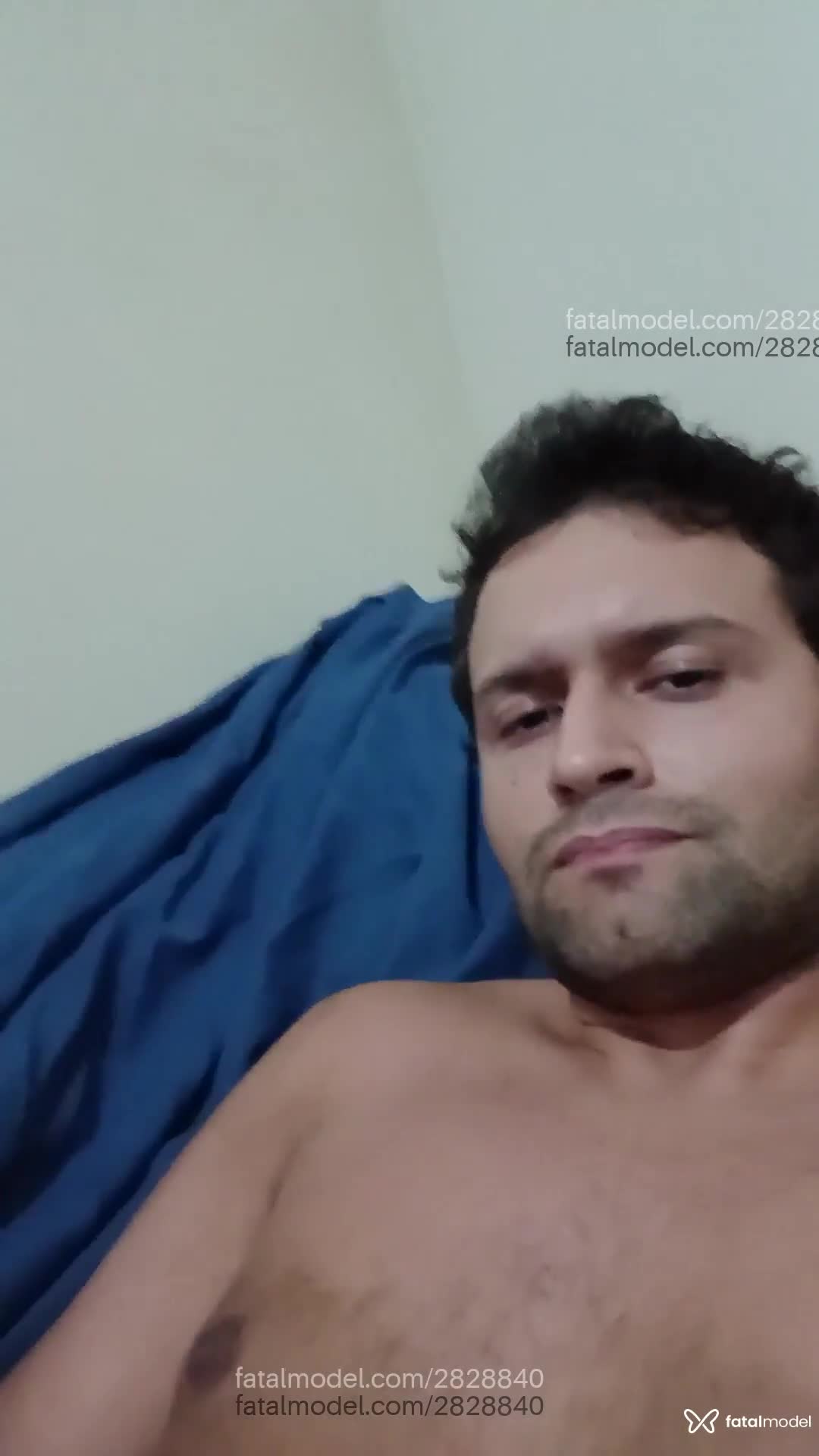 Acompanhante homem com cabelo castanho de olhos castanhos - Matheus Werneck