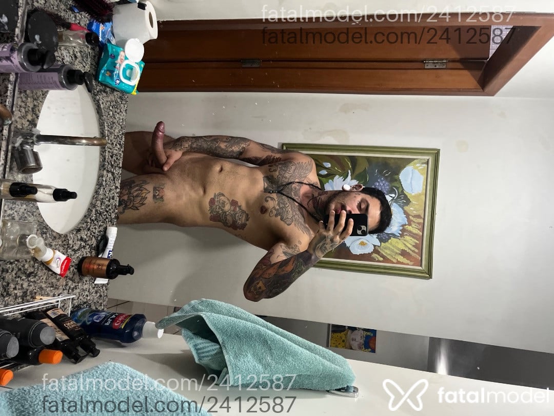 Acompanhante homem com cabelo castanho de olhos castanhos em Contagem - Ulisses