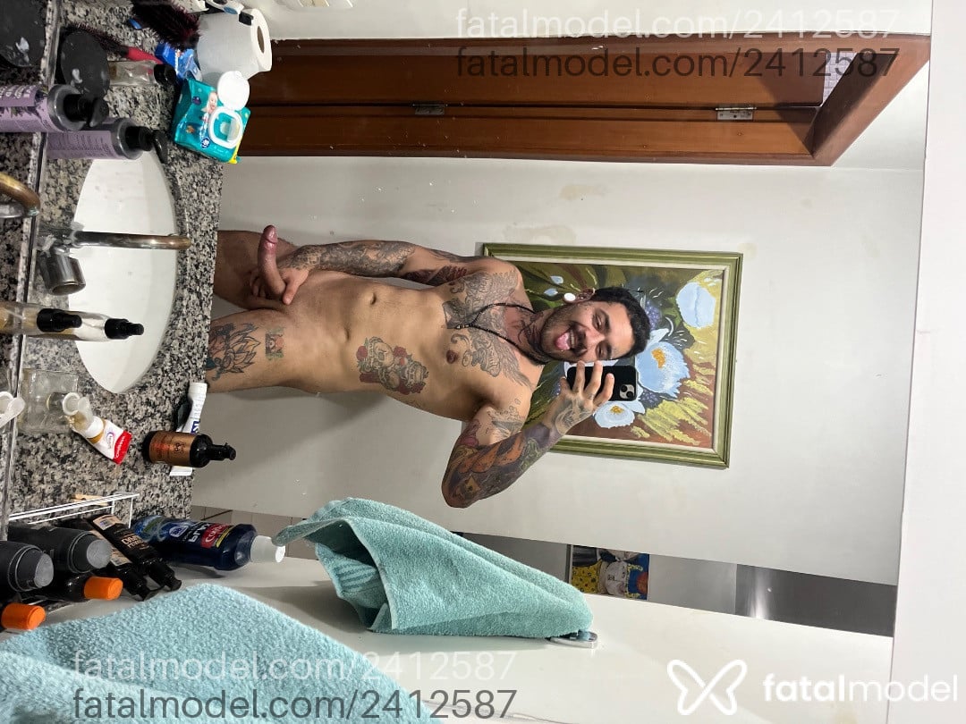Acompanhante homem com cabelo castanho de olhos castanhos em Contagem - Ulisses