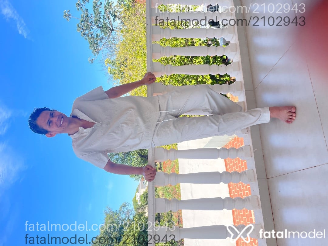 Acompanhante homem com cabelo castanho de olhos castanhos - Apolo Acompanhante homem com cabelo castanho de olhos castanhos - Apolo