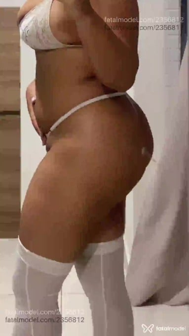 Acompanhante mulher com cabelo castanho de olhos castanhos em Campina Grande - Letícia Moura