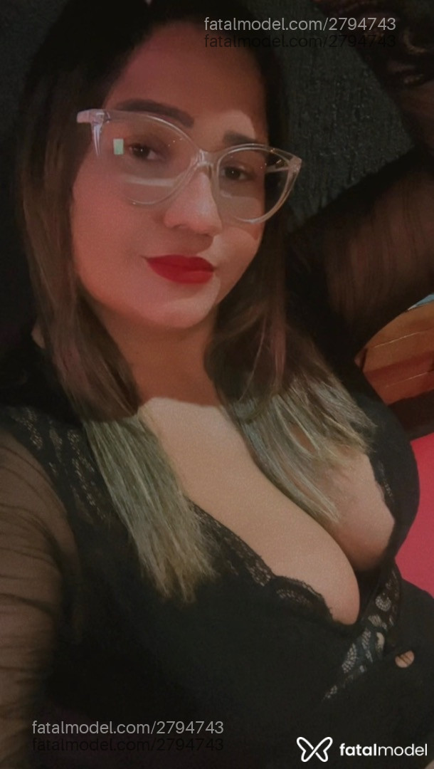 Acompanhante mulher loira (o) de olhos castanhos - Stephania Acompanhante mulher loira (o) de olhos castanhos - Stephania
