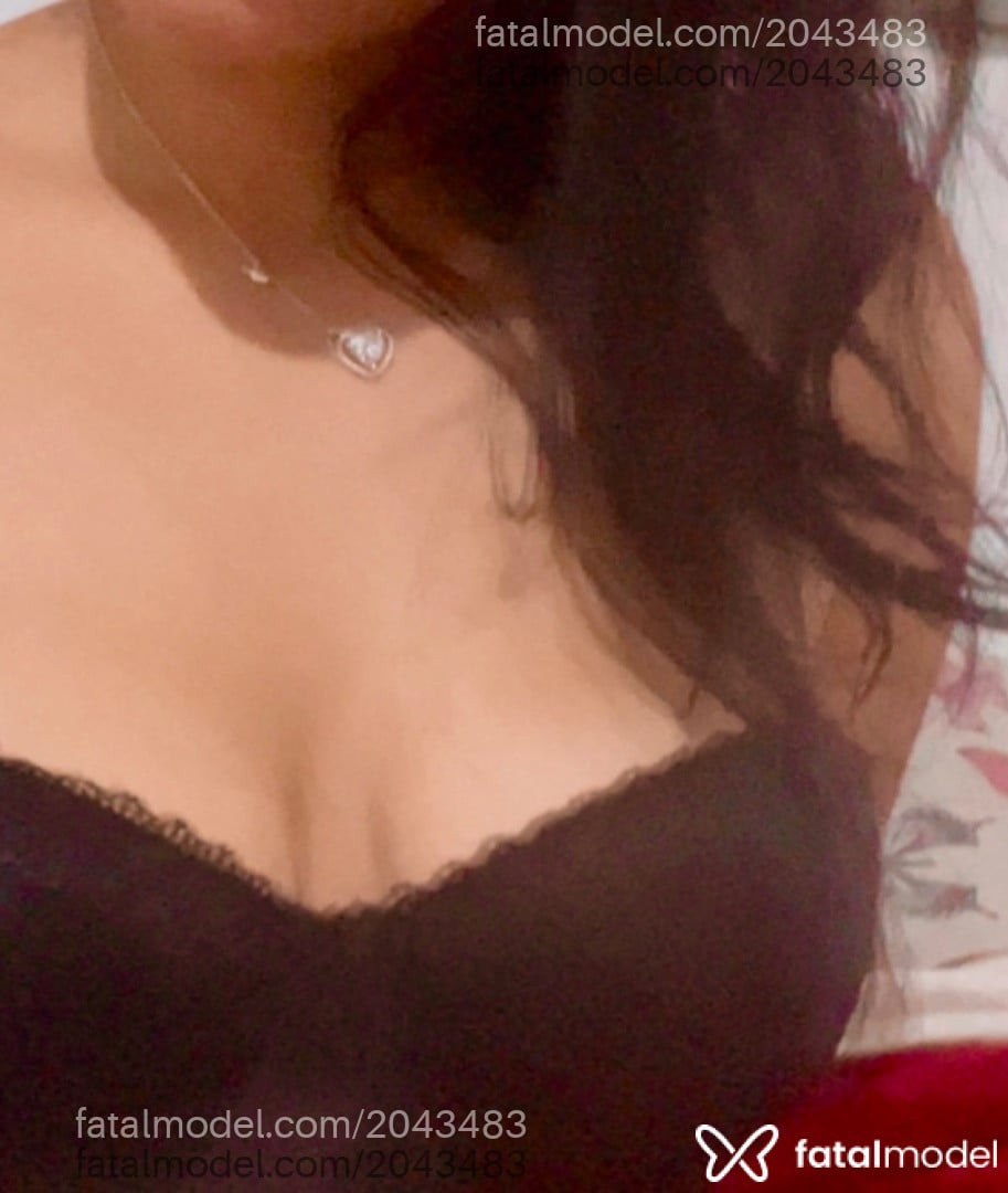 Acompanhante mulher com cabelo castanho de olhos mel em Americana Acompanhante mulher com cabelo castanho de olhos mel em Americana - Camila Souza