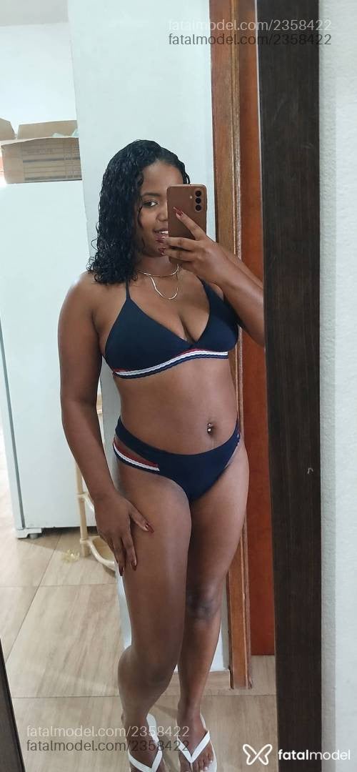 Acompanhante mulher com cabelo castanho de olhos pretos - Paulista