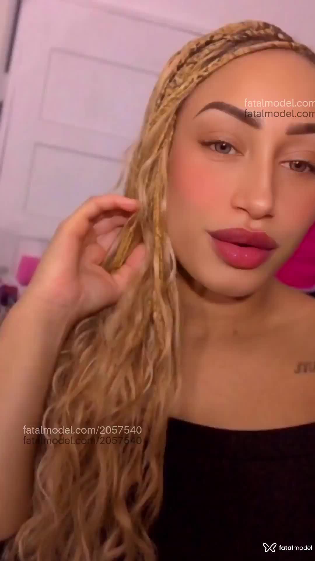 Acompanhante mulher com cabelo castanho de olhos castanhos em Itapema - Malu Bianchi