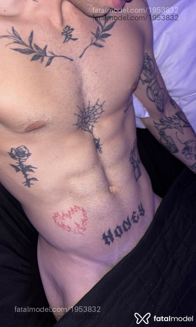 Acompanhante homem loira (o) de olhos castanhos em Belo Horizonte - Zayn