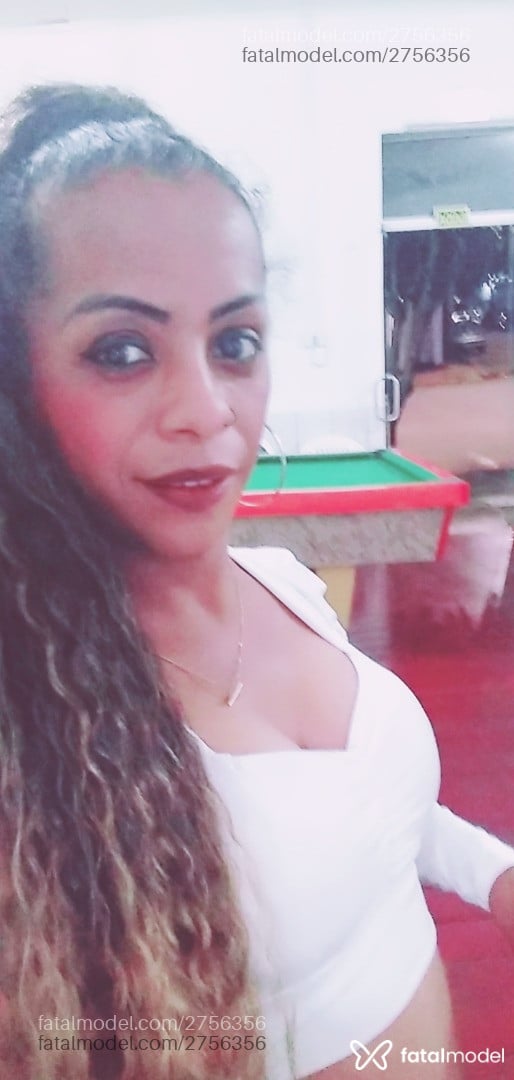 Acompanhante mulher trans com cabelo castanho de olhos castanhos em Santa Rosa - Gaby