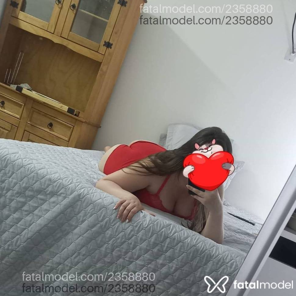 Acompanhante mulher loira (o) de olhos mel - Sol Mendes