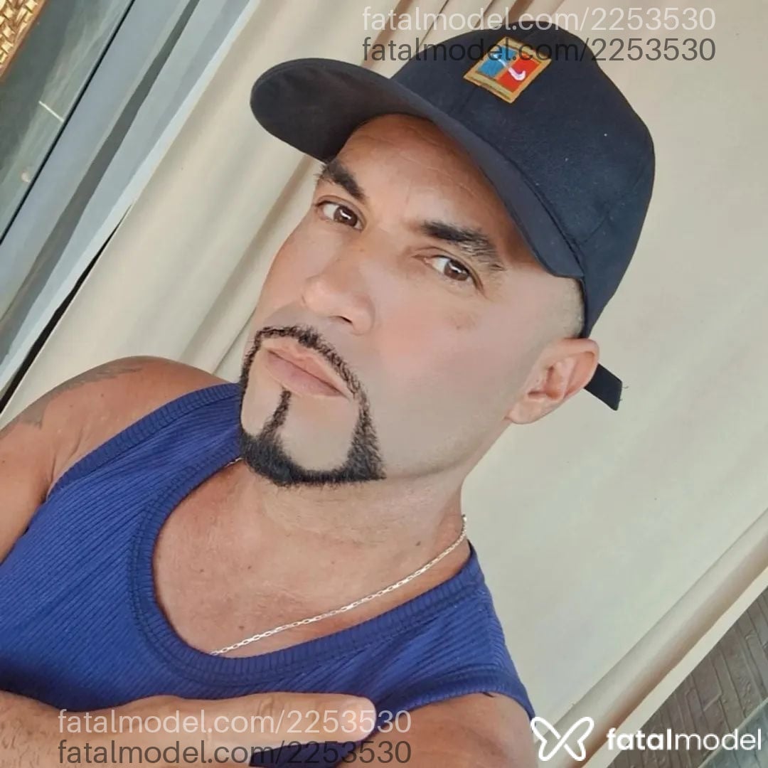 Acompanhante homem morena (o) de olhos castanhos em Rio de Janeiro - Arthur Monteiro