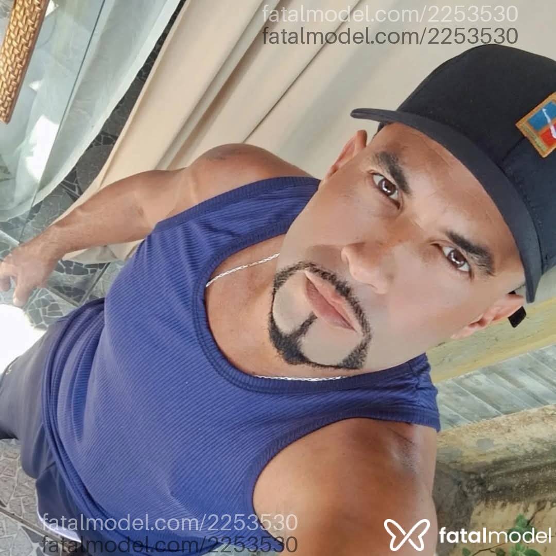 Acompanhante homem morena (o) de olhos castanhos em Rio de Janeiro - Arthur Monteiro