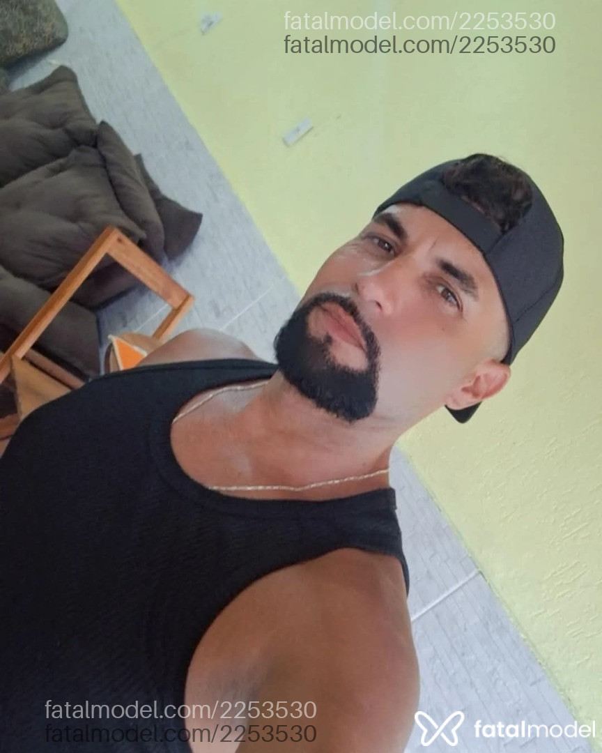 Acompanhante homem morena (o) de olhos castanhos em Rio de Janeiro - Arthur Monteiro
