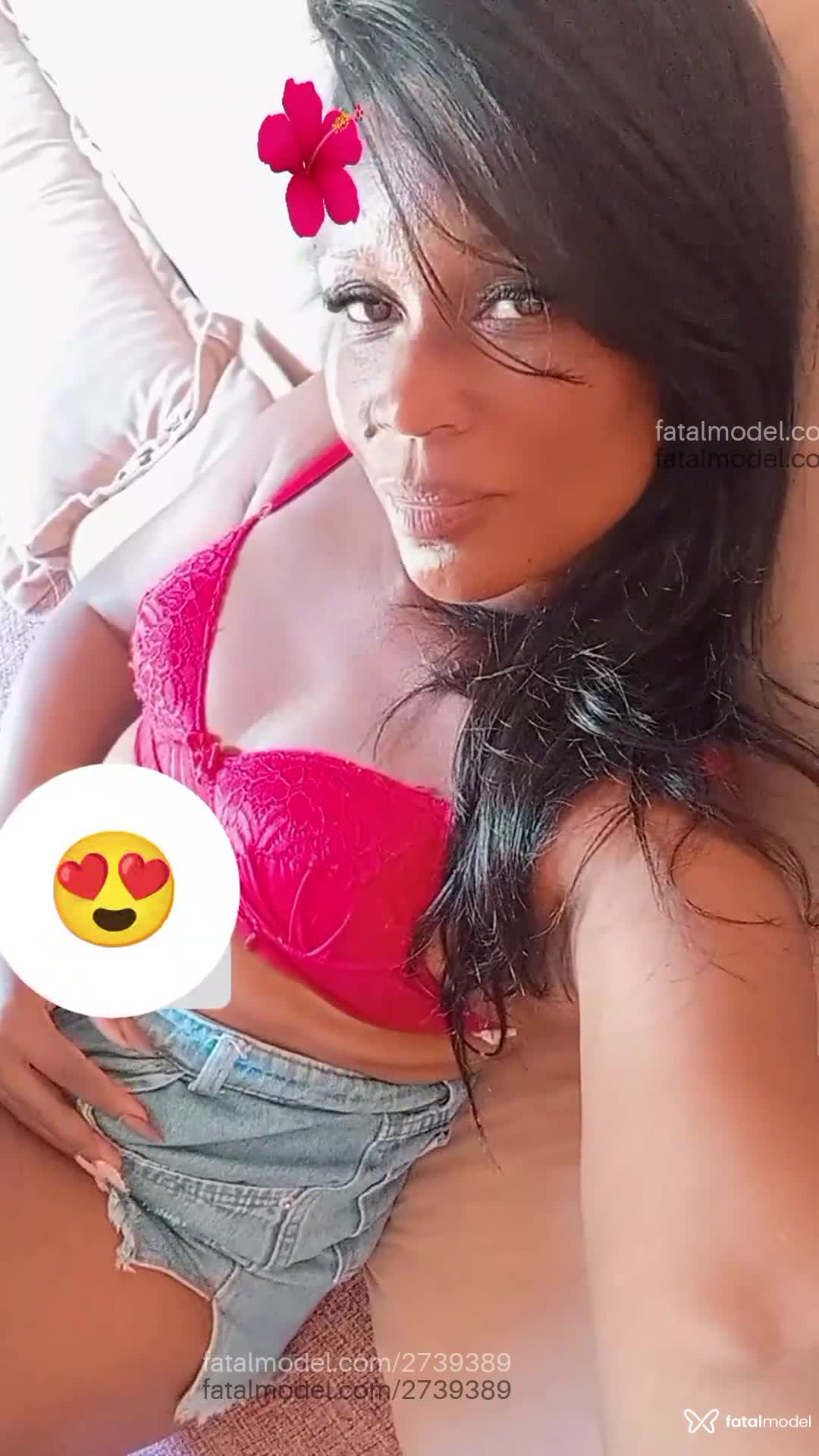 Acompanhante mulher com cabelo castanho de olhos pretos em Patrocínio - Monique