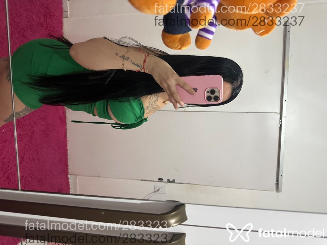 Acompanhante mulher morena (o) de olhos castanhos - Julinha Acompanhante mulher morena (o) de olhos castanhos - Julinha