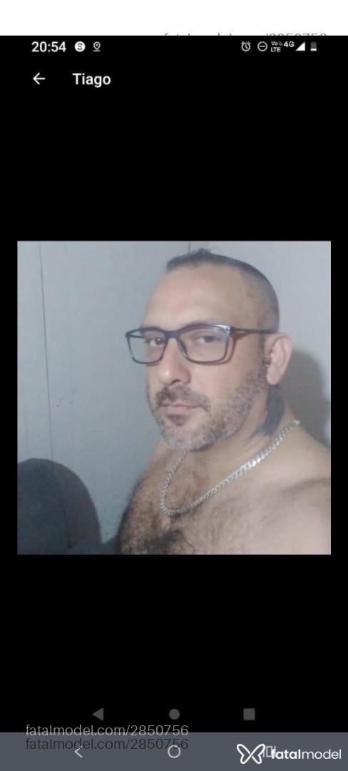 Acompanhante homem com cabelo castanho de olhos castanhos em Novo Hamburgo Acompanhante homem com cabelo castanho de olhos castanhos em Novo Hamburgo - Tigrão