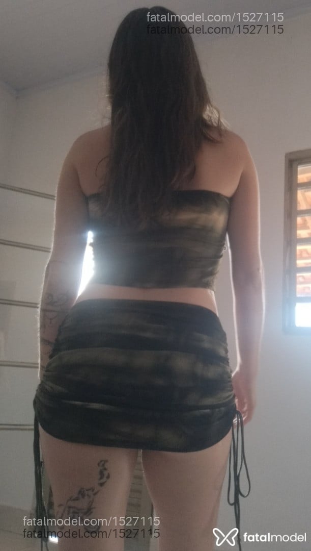 Acompanhante mulher com cabelo castanho de olhos castanhos em Goiânia - Melissa