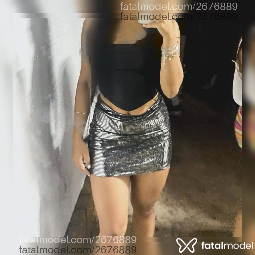 Acompanhante mulher com cabelo grisalho de olhos castanhos em Marabá - Bianca