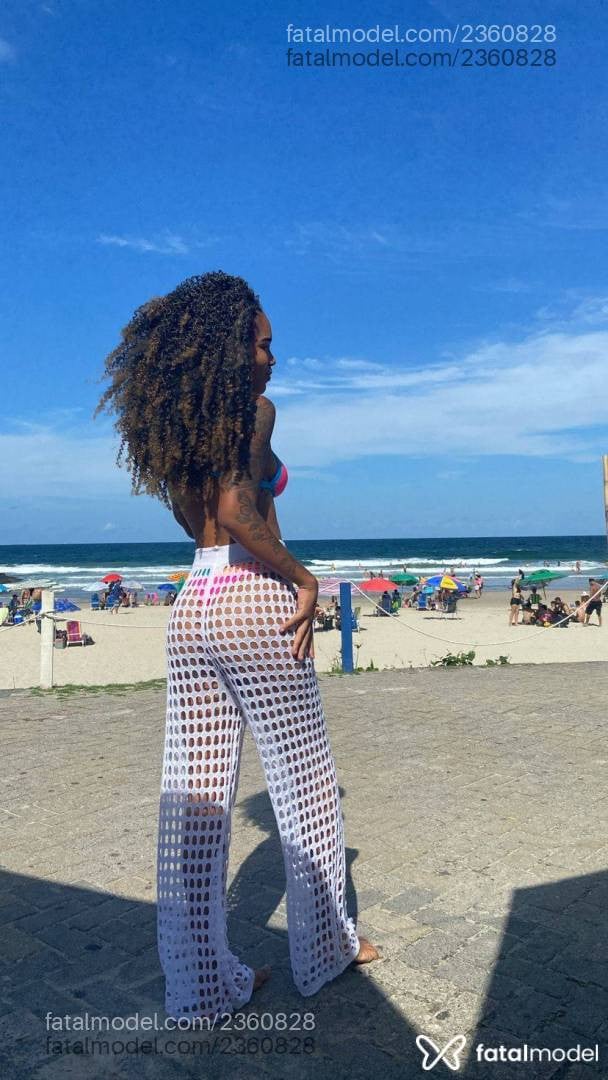 Acompanhante mulher com cabelo castanho de olhos castanhos em Joinville - Paola Oliveira