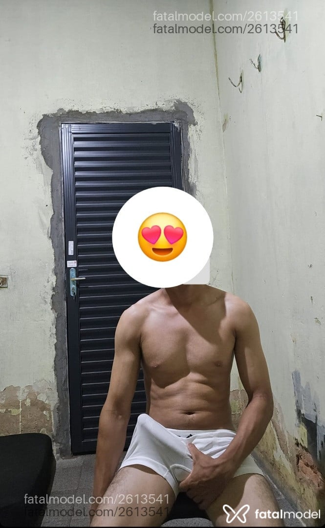 Acompanhante homem com cabelo grisalho de olhos castanhos em Palmas Acompanhante homem com cabelo grisalho de olhos castanhos em Palmas - Mfjg