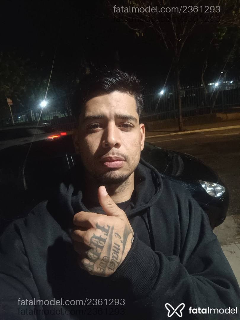 Acompanhante homem morena (o) de olhos castanhos - Henrique