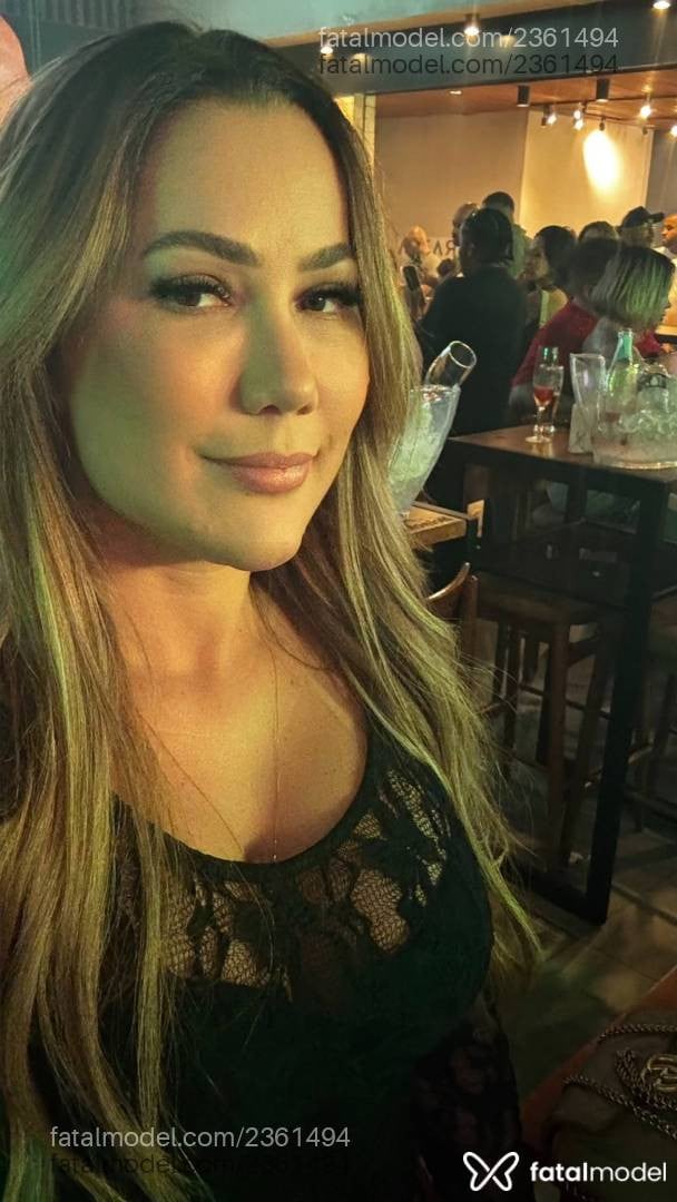Acompanhante mulher loira (o) de olhos castanhos em Macaé - Carol