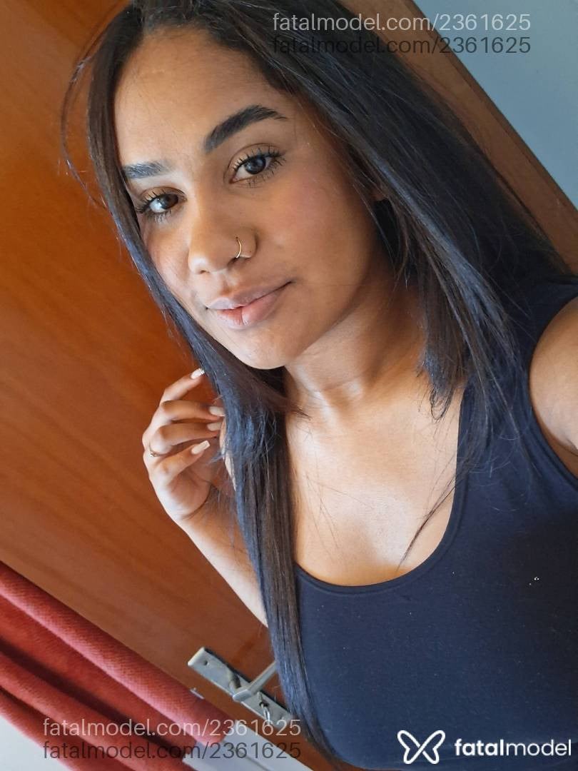Acompanhante mulher morena (o) de olhos castanhos - Giovanna Dávila